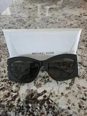 Michael Kors | Accessories | New Michael Kors Black Cat Eye Sunglasses ...